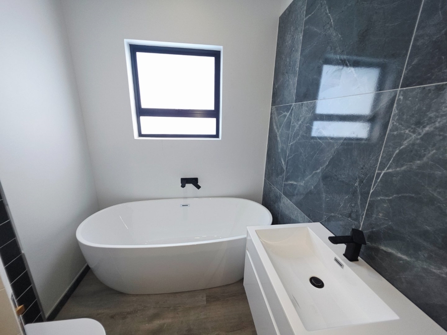 4 Bedroom Property for Sale in Sandown Western Cape